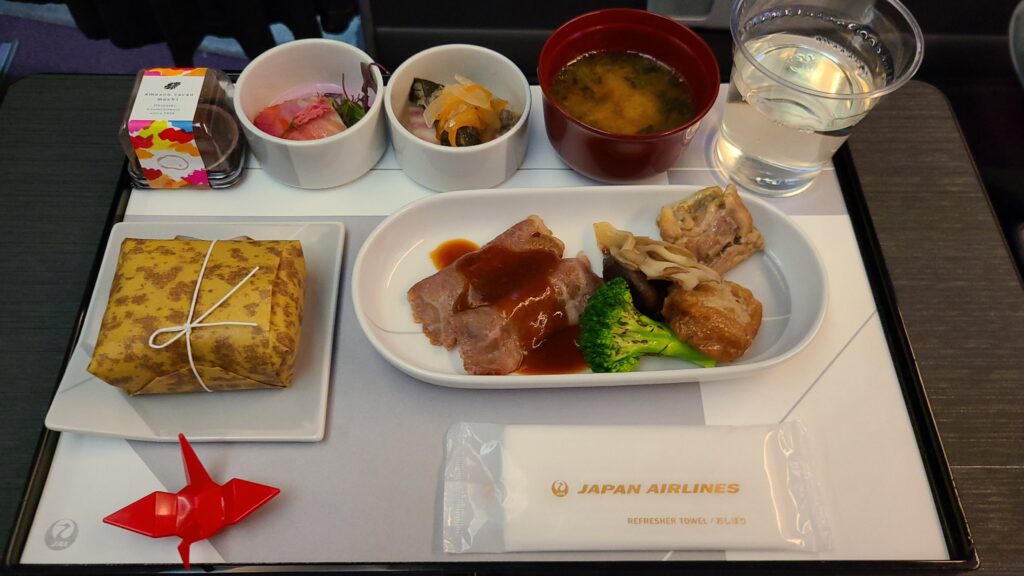 JAL国内線ファーストクラスの機内食